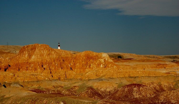吉木萨尔县五彩湾火烧山