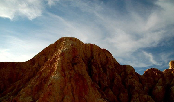 吉木萨尔县五彩湾火烧山